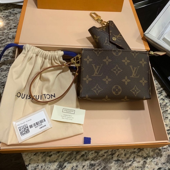 Louis Vuitton Handbags - Sold Louis Vuitton Toiletry 15